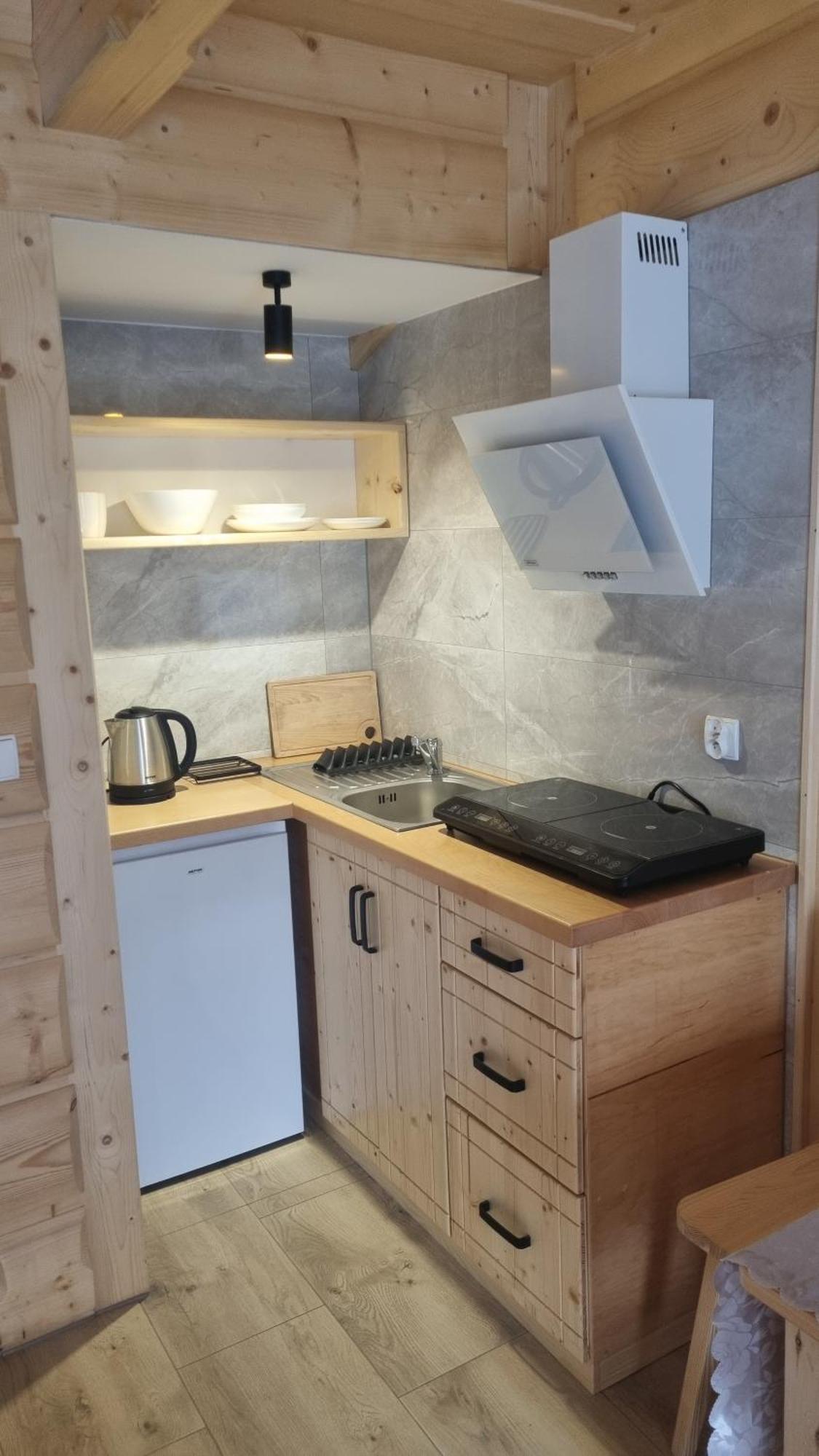 Pod Grusza Guest House Dzianisz Ngoại thất bức ảnh
